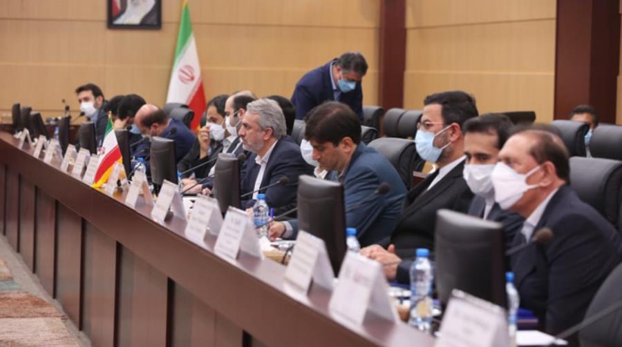 ارتباط کسب‌وکارها، کاهش تعرفه‌ها و تسهیل نقل و انتقالات مالی، سه راهکار افزایش مراودات تجاری با اندونزی است
